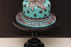 40s_bow_and_zebra_cake.jpg