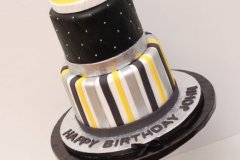 50th_yellow_black_and_silver_cake