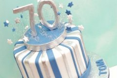 70th_Blue_and_silver_cake