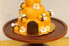 Beehive_Cake