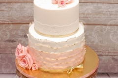 Engagement_ruffles_and_gold_cake