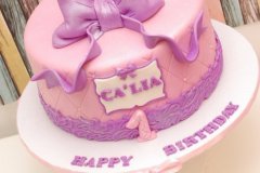 First_Birthday_Bow_Cake