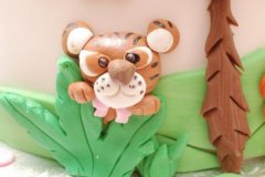 Girly_safari_cake_3