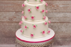 Romantic_roses_wedding_cake
