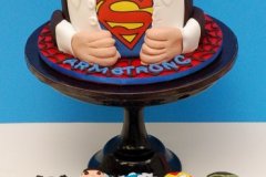 Superboy_cake
