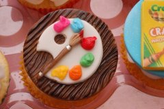 Art_themed_cupcakes_3