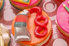 Art_themed_cupcakes_9