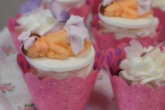 Babies_and_butterflies_cupcakes_1.JPG