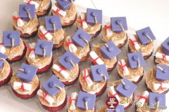 Beach_graduation_cupcakes.JPG