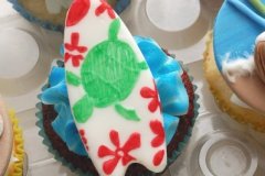 Beach_themed_cupcakes_3