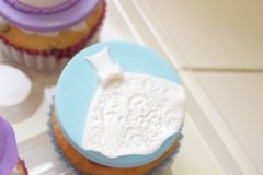 Bridal_shower_cupcakes_2.JPG