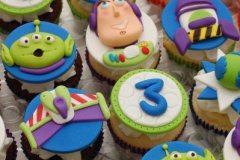 Buzz_Lightyear_cupcakes_5