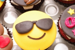 Emojie_cupcakes_3