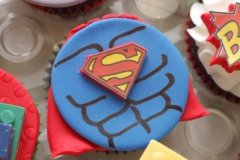 Lego_superheroes_cupcakes_2