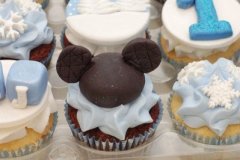 Mickey_Mouse_Winterland_cupcakes_5
