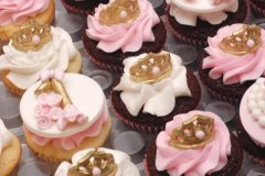 Pink_and_gold_Princess_1st_birthday_cupcakes
