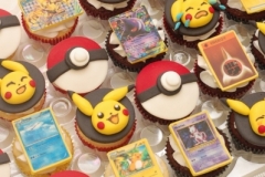 Pokemon_cards_cupcakes