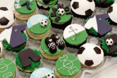 Soccer_cupcakes_8