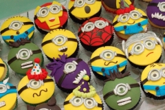 Superhero_minion_cupcakes